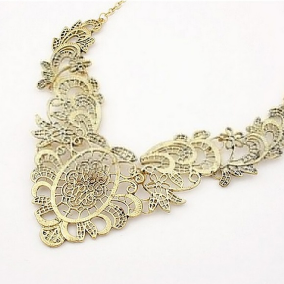 Vintage Collar Choker Necklace Bronze Tone Lace Carved Flower New - Picture 2 of 5